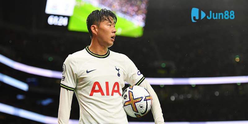 Tiền đạo Son Heung-min